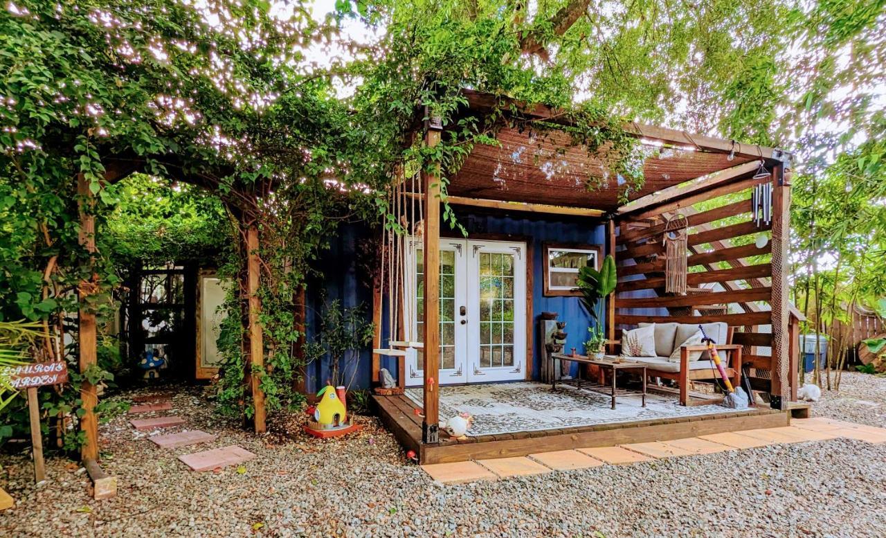 Cozy Af Tiny-House Oasis Villa Tampa Bagian luar foto