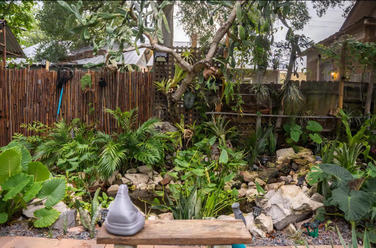 Cozy Af Tiny-House Oasis Villa Tampa Bagian luar foto