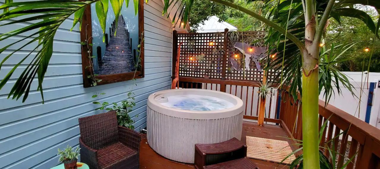 Cozy Af Tiny-House Oasis Villa Tampa Bagian luar foto